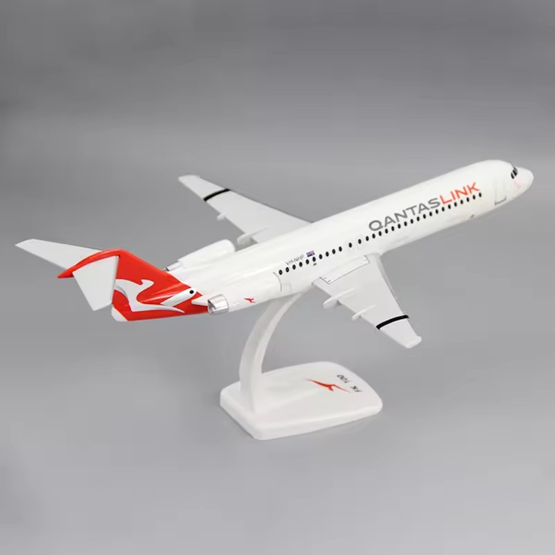 New 1:100 Scale Fokker FK-100  - مراجعة Model Airplane Plastic وسعره