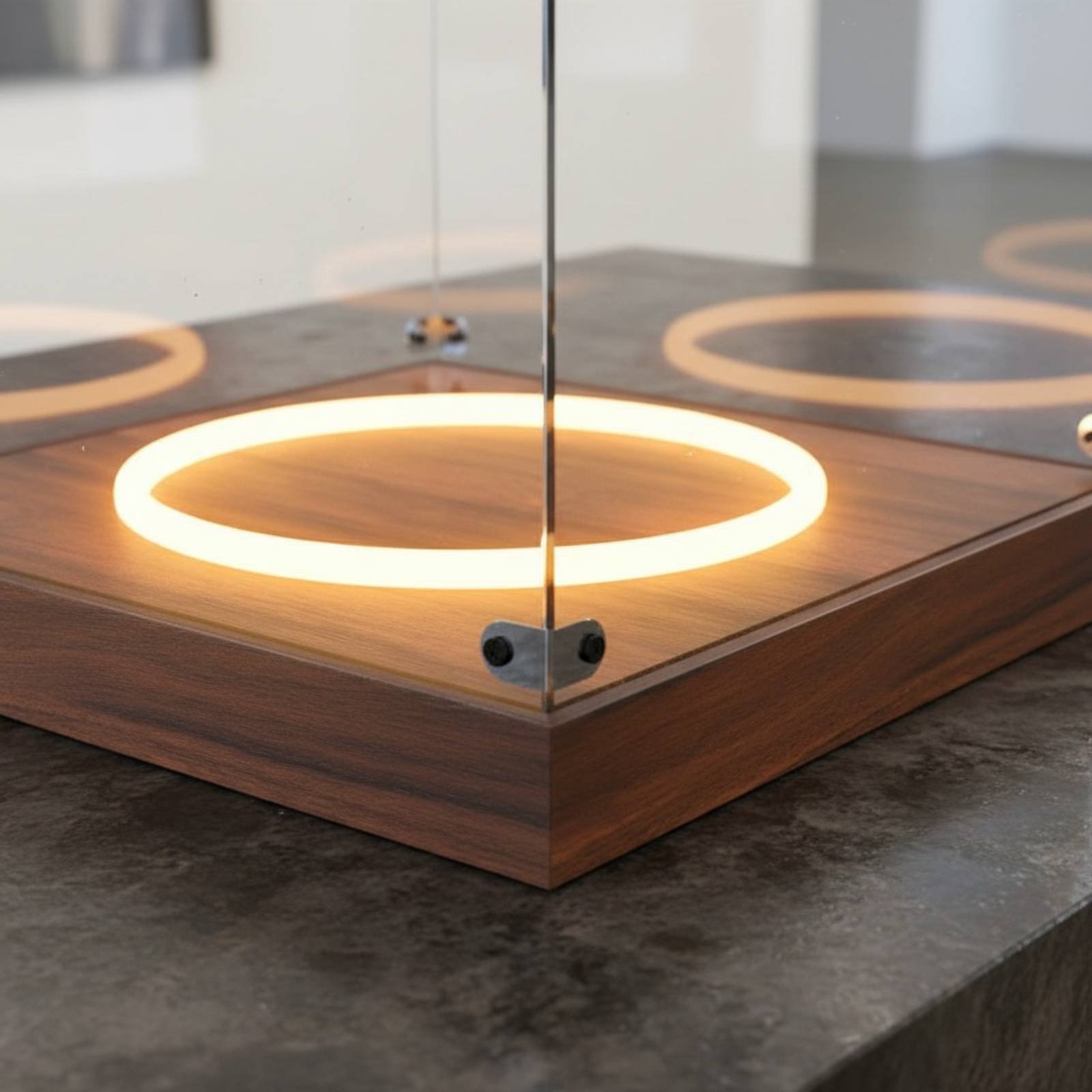 Acrylic Roundball Display Case - مراجعة Display Case Acrylic وسعره
