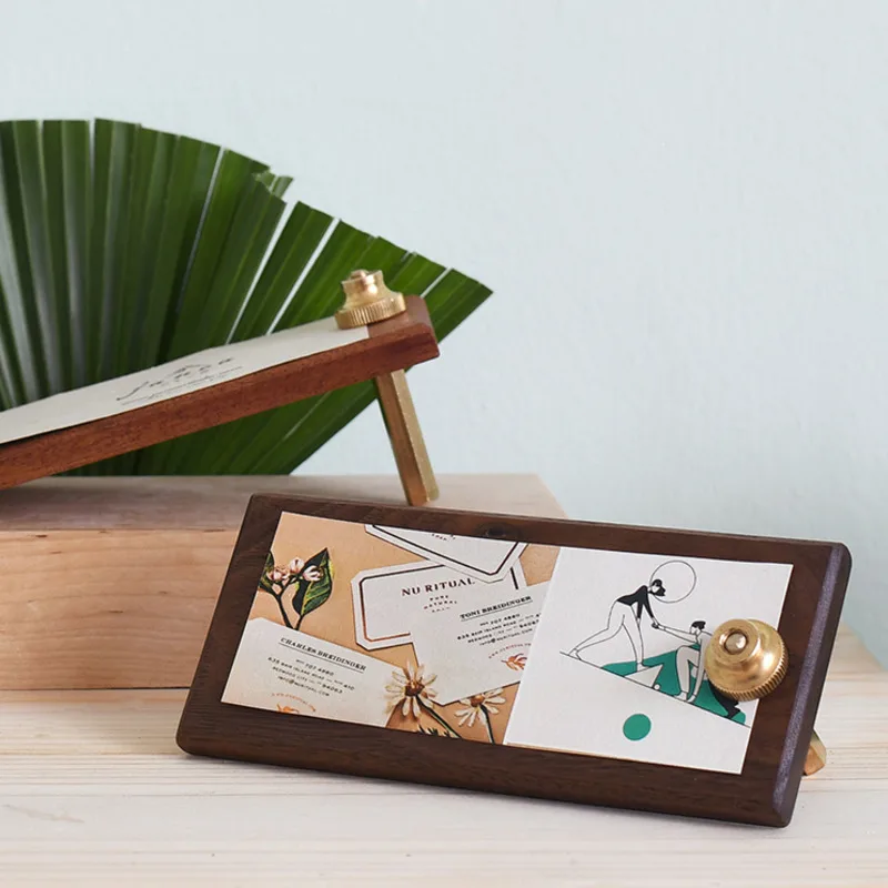 High-grade Walnut Ins QR Code  - مراجعة Graded Card Display وسعره
