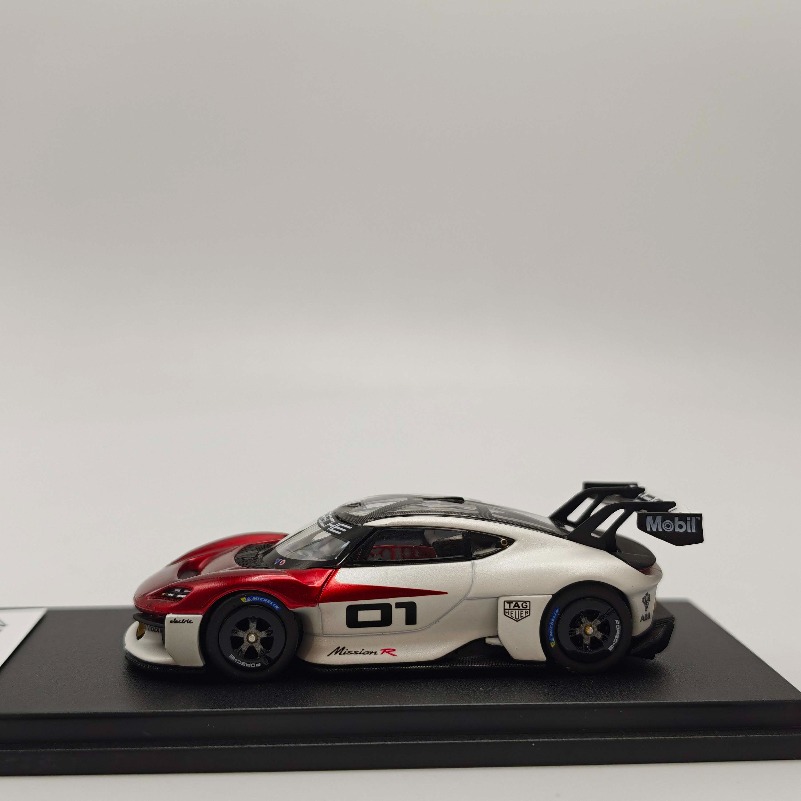 Karium Diecast 1/64 Scale Pors - مراجعة Die Cast Car 1 64 وسعره